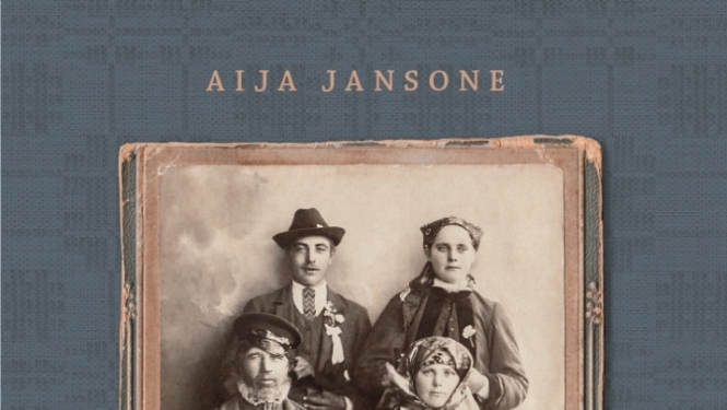 Aijas Jansones monogrāfijas par Rucavnieku apģērbu grāmatas vāks